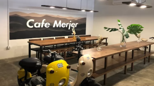 Ruang Rasa dan Cerita di Cafe Padang: Merjer Tradisi Minang dengan Nuansa Modern